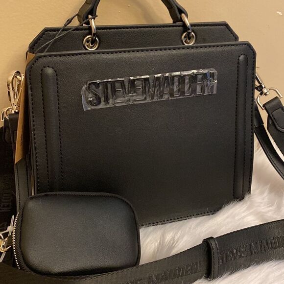NWT Steve Madden (Bevelyn) Crossbody Bag w/ Airpod Pouch - Black - Viral TikTok - Picture 3 of 14